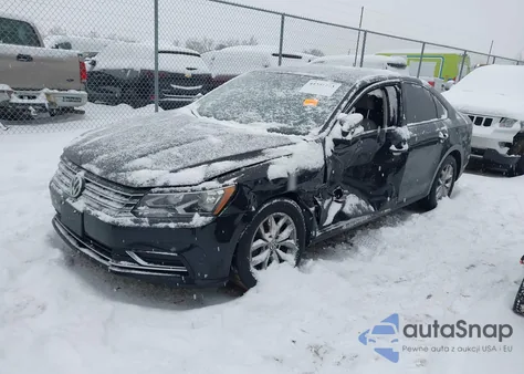 2018 Volkswagen Passat 2.0T R-Line/2.0T S из США, поврежденный, VIN 1VWAA7A35JC031261